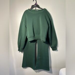 Crewneck Lounge Set in Hunter Green - XL